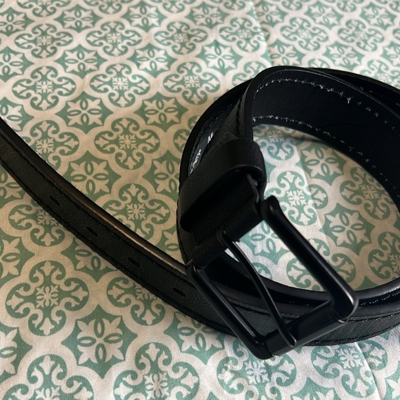 Classic Black Leather Belt, simple,basic: - Picture 4 of 4